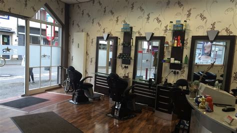 Star Friseur Damen und Herren : Friseur in Osnabrück .